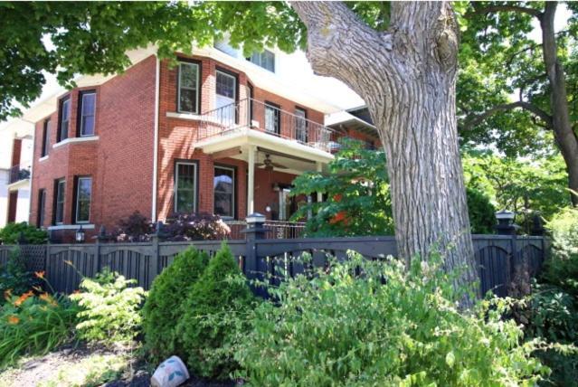 A Hidden Gem Bed&Breakfast Windsor Exterior foto
